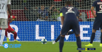 卫报：伯恩茅斯多名后防主力离队，新赛季前景如何尚待观察