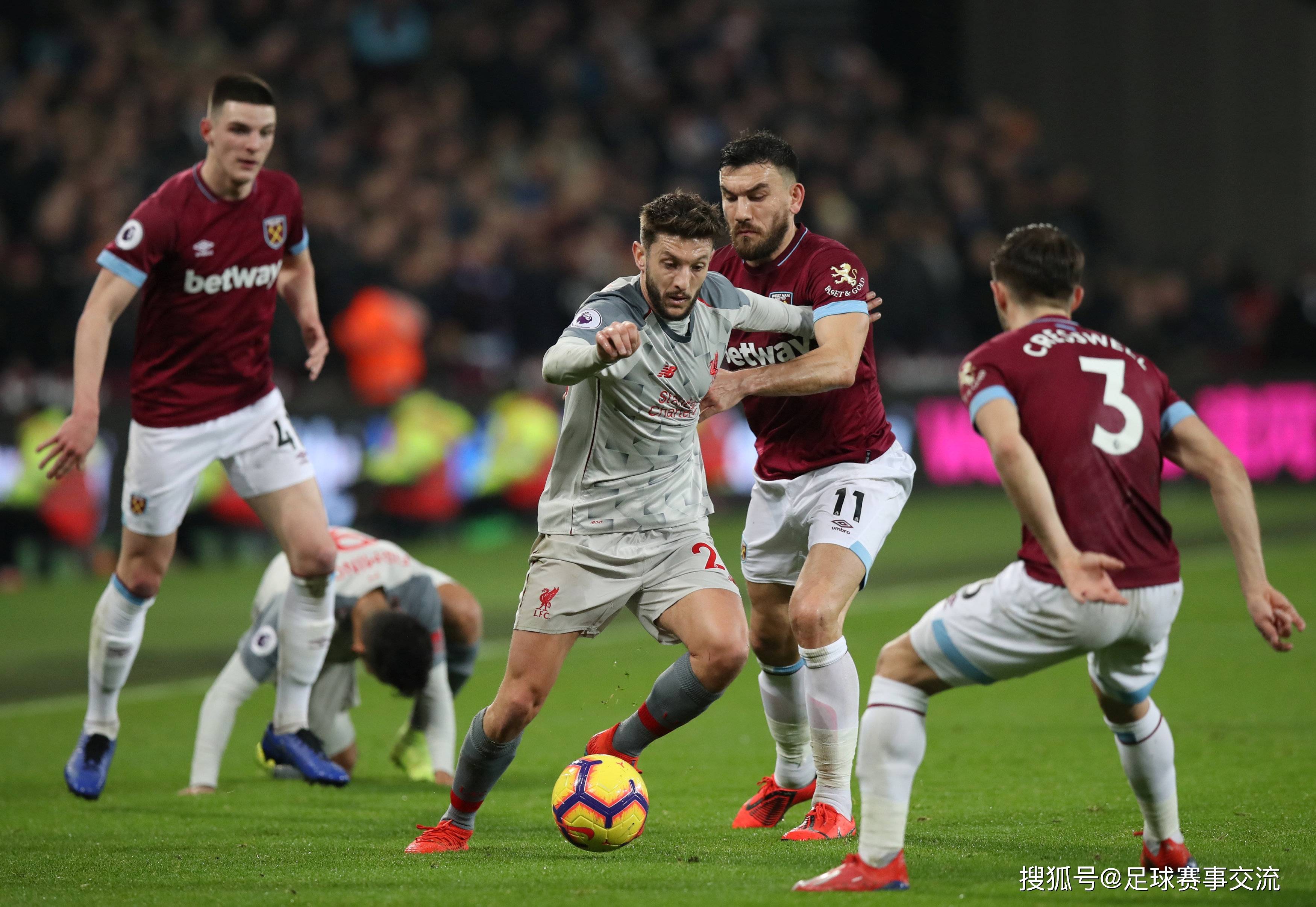 曼城与切尔西本轮积分榜争夺激烈