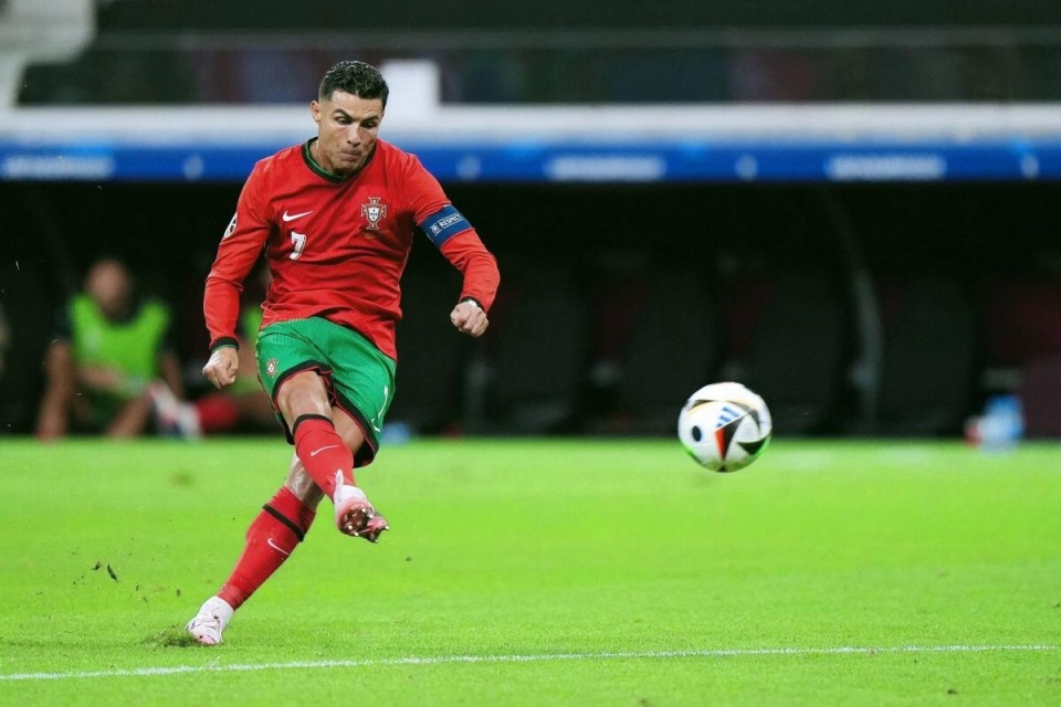 篮球篮网球队内部训练赛完成