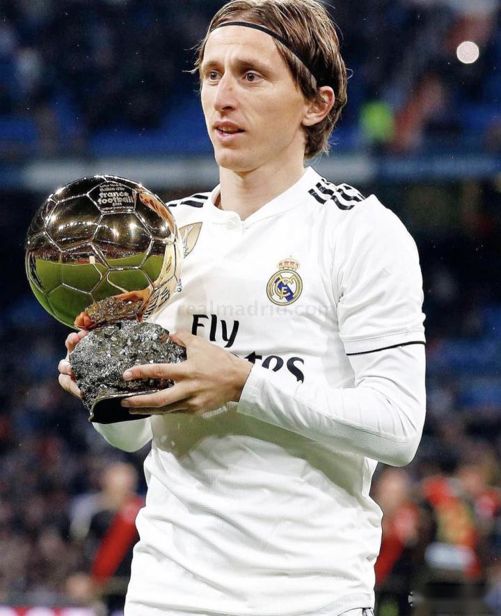 罗马诺：加纳乔仍渴望加盟切尔西，在等切尔西的报价